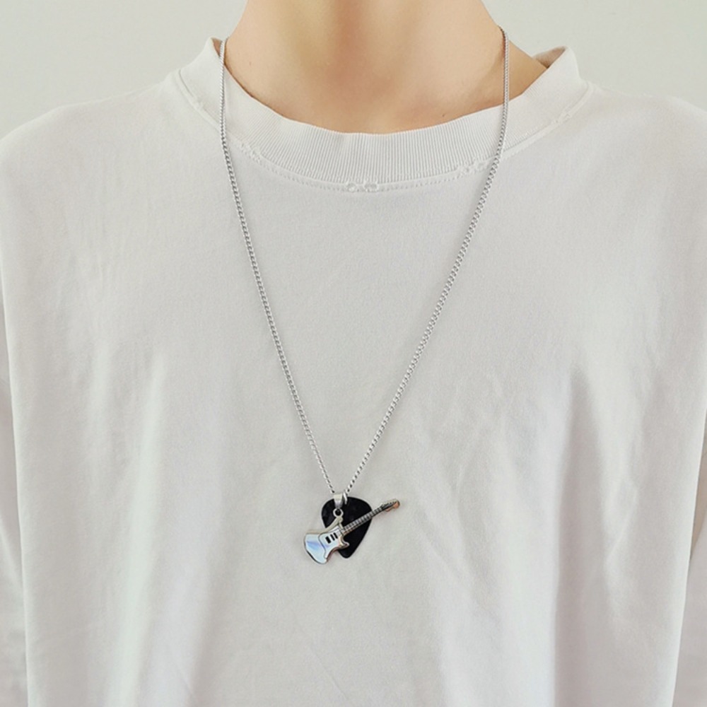 Collana con Ciondolo Plettro p - Electric Guitar Pick Pack recensione e prezzo