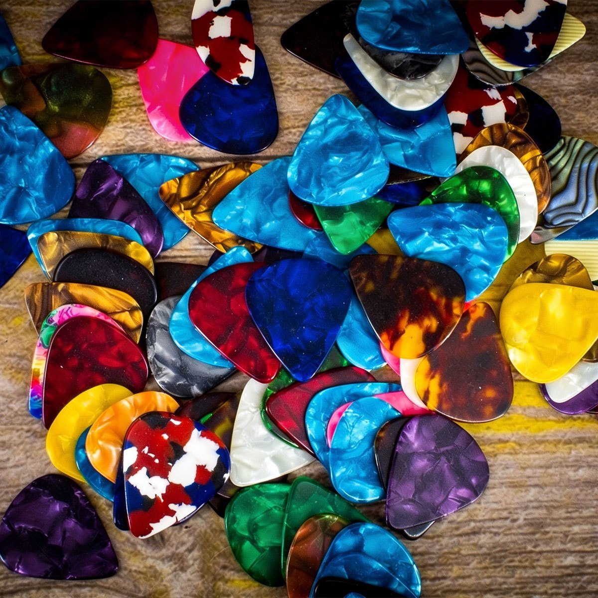 Set di 84 Plettri per Chitarra - Electric Guitar Pick Pack recensione e prezzo